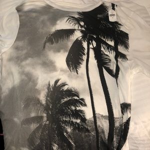 GAP - NWT Mens Palm T Shirt